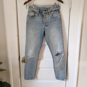 Levi's 501 skinny White Oak Cone Denim jeans size 25" distressed light wash